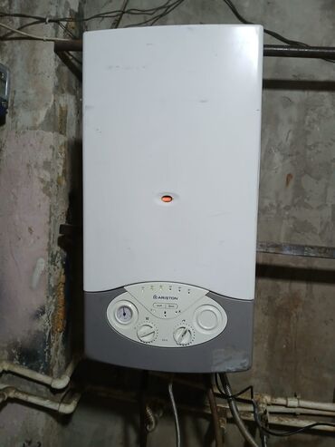 Kombilər: İşlənmiş Kombi Ariston 24 kVt, Ödənişli çatdırılma, Ödənişli quraşdırma, Zəmanətli, Kredit yoxdur