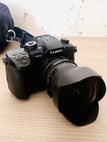 Видеокамеры: Panasonic lumix gh5 адаптер aputure dec lensregain samyang 14mm f2.8
