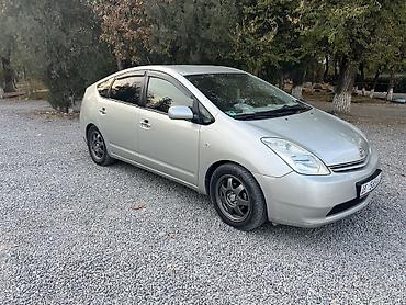560 sec: Toyota Prius: 2005 г., Гибрид, Лифтбек — 3