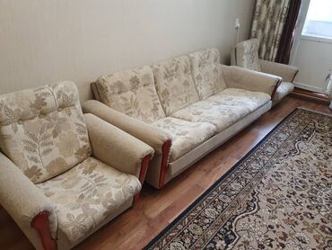 купить диван и кресло: Диван-кровать, цвет - Бежевый, Б/у