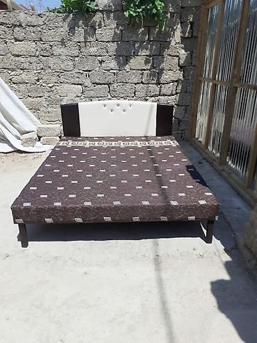 Çarpayı
Taza hazırı var 
Çatdırılma var — 1