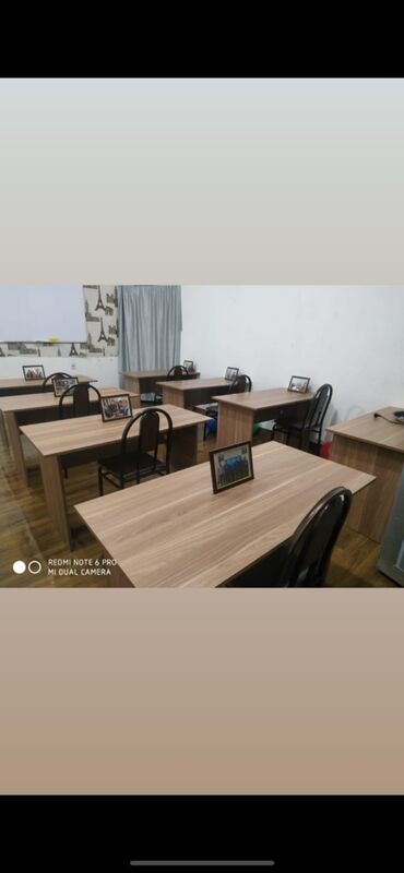 Masa və oturacaq dəstləri: Mətbəx üçün, Yeni, Açılmayan, Künc masa, 9 stul — 2