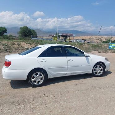 средний низкий: Toyota Camry: 2006 г., 2.4 л, Автоматические, Бензин, Седан