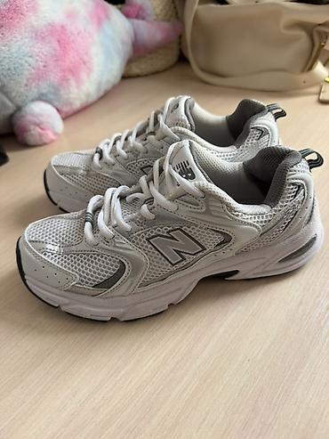 Женская обувь: Кроссовки New Balance 530 (модель MR530AD) - Размер: 38 EU / 5.5 US / — 2