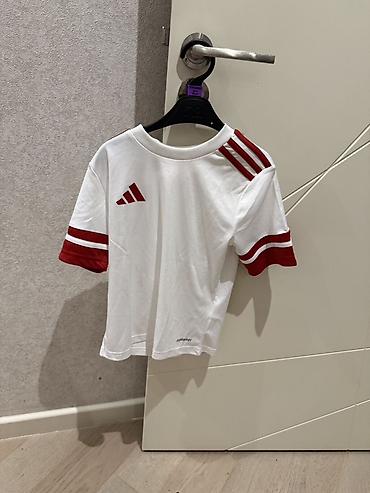 neftci formasi satilir: Futbolka, Oğlan üçün, 7 - 8 yaş, Adidas — 1