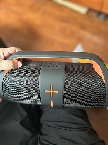 ace pro: Портативная Bluetooth-колонка Sing-e с удобной интегрированной ручкой — 1
