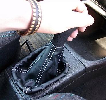 Stop svetla: KOŽICA MENJAČA ZA SVE MODELE ZA VOLKSWAGEN GOLF 1, EOS, BUBA . OD — 20