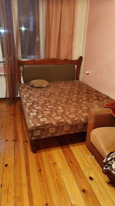 Divanlar: Təknəfərlik çarpayı, Bazasız, Matras ilə, Siyirməsiz