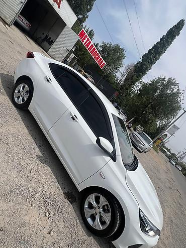18 r: Chevrolet : 2021 г., 1 л, Автомат, Бензин, Седан — 3
