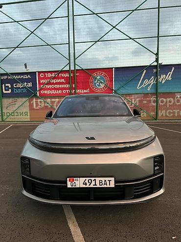 kaiyi e5: Lixiang L7: 2023 г., 1.5 л, Автомат, Гибрид, Внедорожник — 1