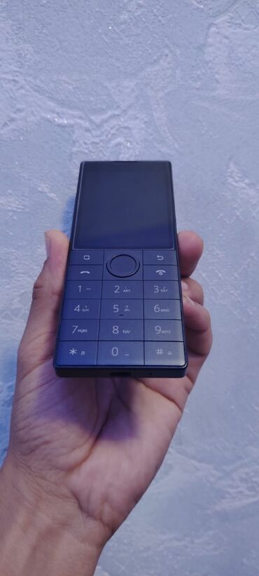 Nokia: Nokia 6300 4G, 1 TB, rəng - Qara, Düyməli, Barmaq izi, İki sim kartlı