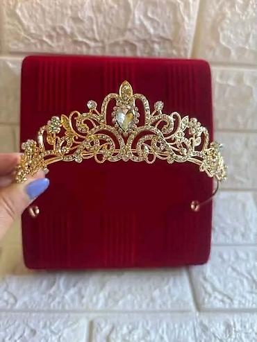 Aksesoari za kosu: Luksuzne krune/tiara za svečane prilike. - Elegantan dizajn sa bogatim — 5