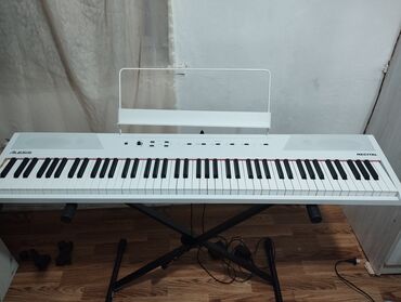 yamaha синтезатор цена: Продаю цифровой синтезатор. 88 клавиш, все функции и клавиши работают