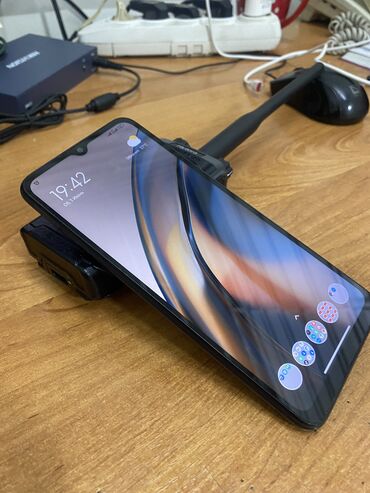 поко м5 телефон: Poco C40, Б/у, 64 ГБ, цвет - Черный, 2 SIM