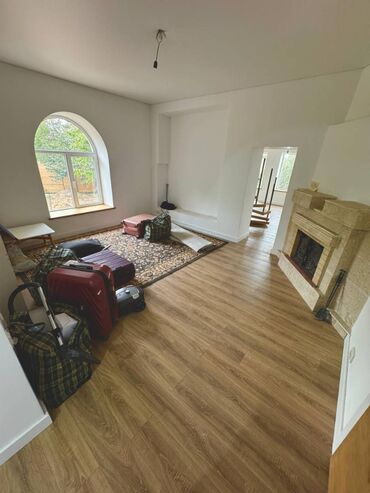 Долгосрочная аренда домов: 220 м², 6 комнат — 13