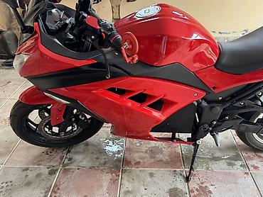 e60 guzgu: Idman üslublu yol motosikleti - Korpus: tam qapaqlı sport dizayn — 7