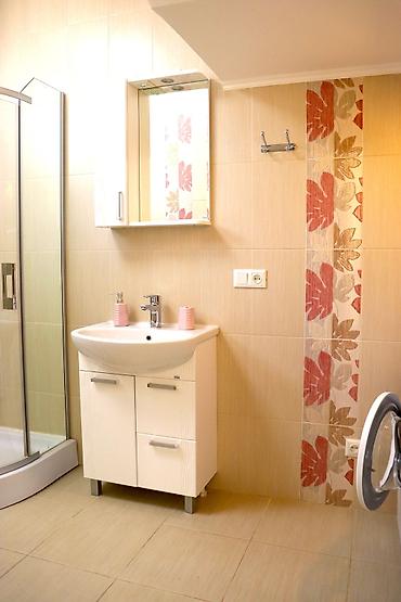 Иссык-Куль 2026: Коттедж, ЦО Royal beach, Чок-Тал, Парковка, стоянка, Охраняемая территория, Барбекю — 6