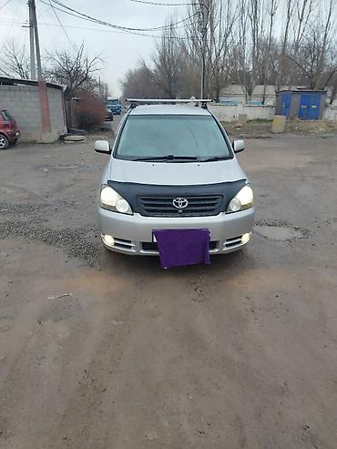 Toyota: Toyota Ipsum: 2002 г., 2.4 л, Автомат, Бензин, Универсал — 1