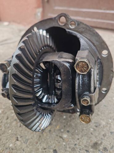 Auto delovi: Srce zadnjeg diferencijala Lada 21213,21214 Niva 1.7 br.1. Skinuto sa — 14