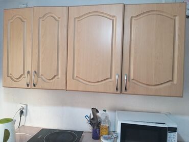 продам кухонный гарнитур бу: Продаю кухонный гарнитур 2000, диван в придачу бесплатно диван в