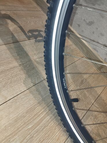 Şəhər velosipedləri: Yeni Şəhər velosipedi 28", sürətlərin sayı: 9, Ünvandan götürmə — 20