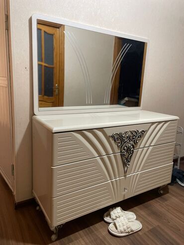 Divan və masa dəstləri: Termolar