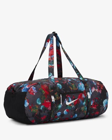 boss torbe: NIKE Printed Stash Duffel 21L NOVO
Sklopiva putna torba.
DV