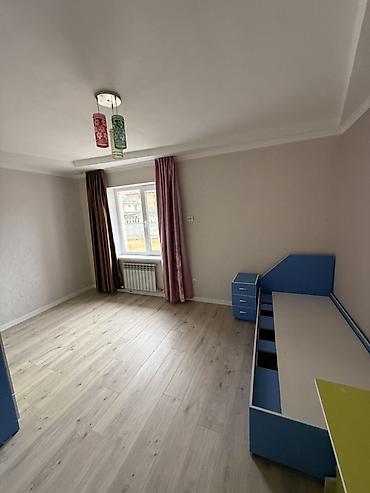 Үйлөрдү ижарага берүү: 150 м², 4 бөлмө, Жаныбарлары жок — 9