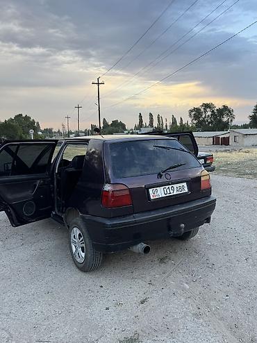 passat variant: Volkswagen Golf: 1993 г., 1.6 л, Механика, Бензин, Хэтчбэк — 1