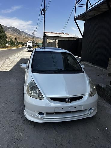 Продажа авто: Honda Fit: 2002 г., 1.3 л, Вариатор, Газ, Хэтчбэк — 4