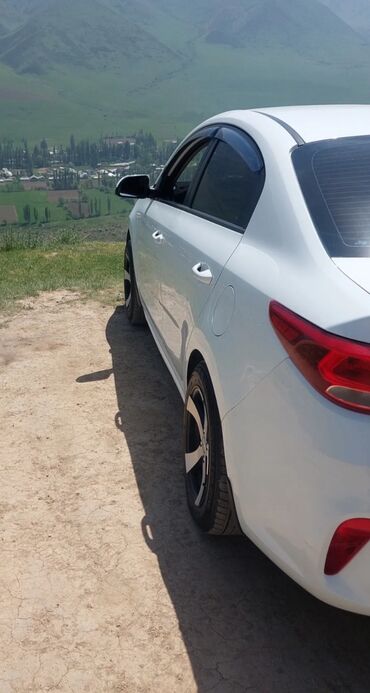 Kia: Kia Rio: 2018 г., 1.4 л, Автомат, Бензин, Седан — 3