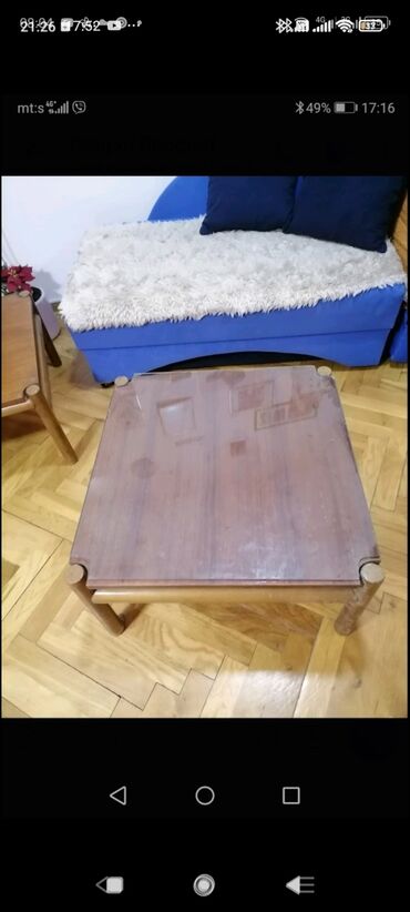 Stolovi: Sto manji drvenii lep nepohaban. Oko prečnik 65/65 vis oko 37
 Mirjevo — 16