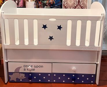 şəki işlənmiş mebellər: Oğlan və qız üçün, Beşik