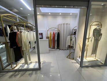 Кронштейны, стойки: Кронштейны Стеллажи Стойки Вешала Столы ресепшен Раскладочные — 8