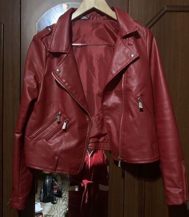 Женская куртка M (EU 38), цвет - Красный
