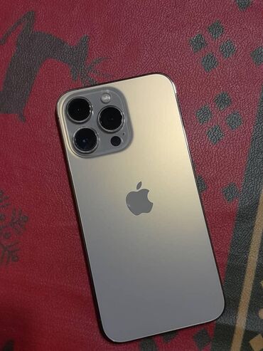 Apple iPhone: IPhone 13 Pro, Б/у, 256 ГБ, Белый, Кабель, 82 %