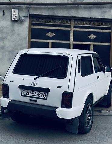 niva oturacaqlar: Lada Niva 4x4 (Urban üslubunda tüninq) Xüsusiyyətlər və tüninq: - — 3