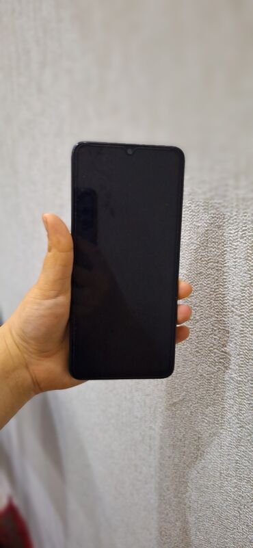 рабочий флай телефон: Xiaomi 13, 128 ГБ, цвет - Черный, 
 Отпечаток пальца, Две SIM карты