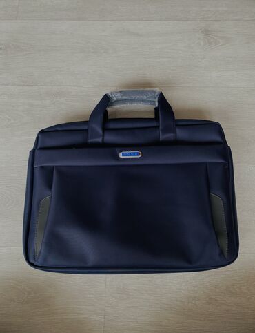 Чехлы и сумки для ноутбуков: Хорошем качестве сумка для ноутбука 💻 •Качество 💣💥 •хорошая защита 💯 •