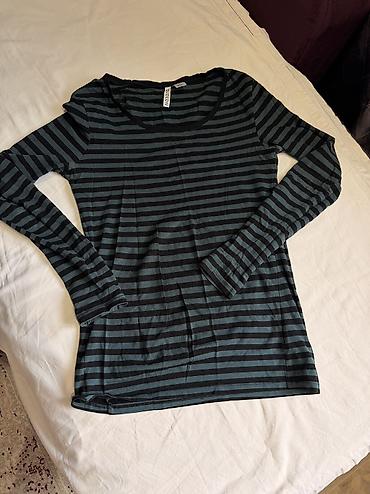 Другая женская одежда: 1.Пиджак Корея 300 2.Юбка 200 сом 3.Жилетка 500 сом 4.Джинсы 500 сом at lalafo.kg — 17 Другая женская одежда: 1.Пиджак Корея 300 2.Юбка 200 сом 3.Жилетка 500 сом 4.Джинсы 500 сом — 17