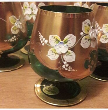 Digər dəstlər və servizlər: Kri̇stal servis dəsti - Kəsimli klassik naxışlı kristaldan - 2 fərqli — 7