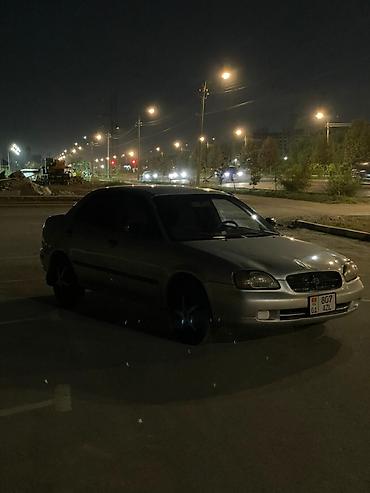1999: Suzuki Esteem: 1999 г., 1.8 л, Автомат, Бензин, Седан — 5