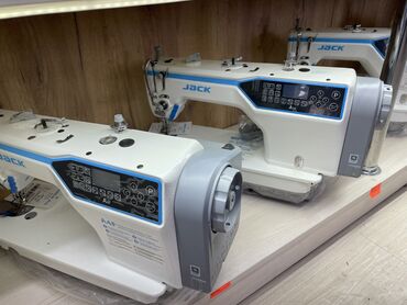 бытовой швейная машинка: Швейная машина Jack, Автомат