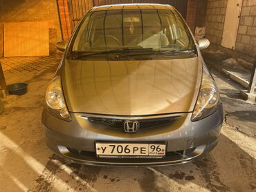 фит 2 поколения: Honda