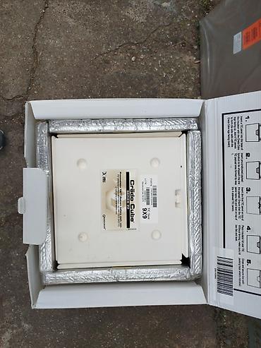 Frižideri: Mali frizider rashladna kutija. Unutrasnost kutije(sa patronima) — 11