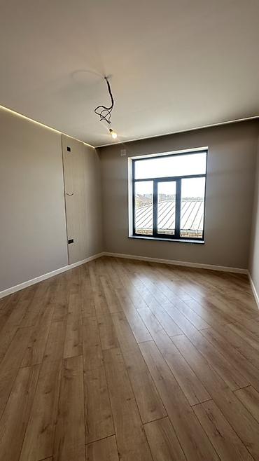 Продажа коттеджей и домов: 📍 Бишкек, ул. Бектенова Продаётся абсолютно новый дом премиум-класса — 15