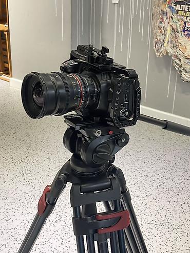 red komodo: Кинокамера blackmagic cinema pocket 4k В комплекте: - кинообъектив — 1