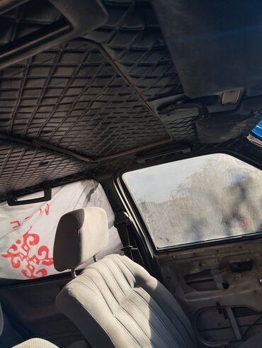 Другие детали кузова: Кузов автомобиля хэтчбек (5 дверей) с салоном и задней подвеской — на — 7