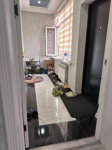 Продажа коттеджей и домов: 🏡 Продаётся просторный дом в районе Ак-Орго (Бишкек) 📍 ул. Б — 9