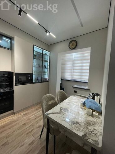 1 комнатная квартира в джале: 1 комната, 42 м², Элитка, 8 этаж, Евроремонт